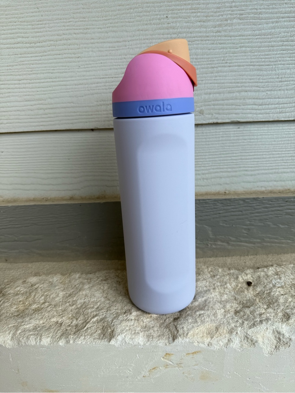 Owala Pastel Multi-Color Freesip 24oz